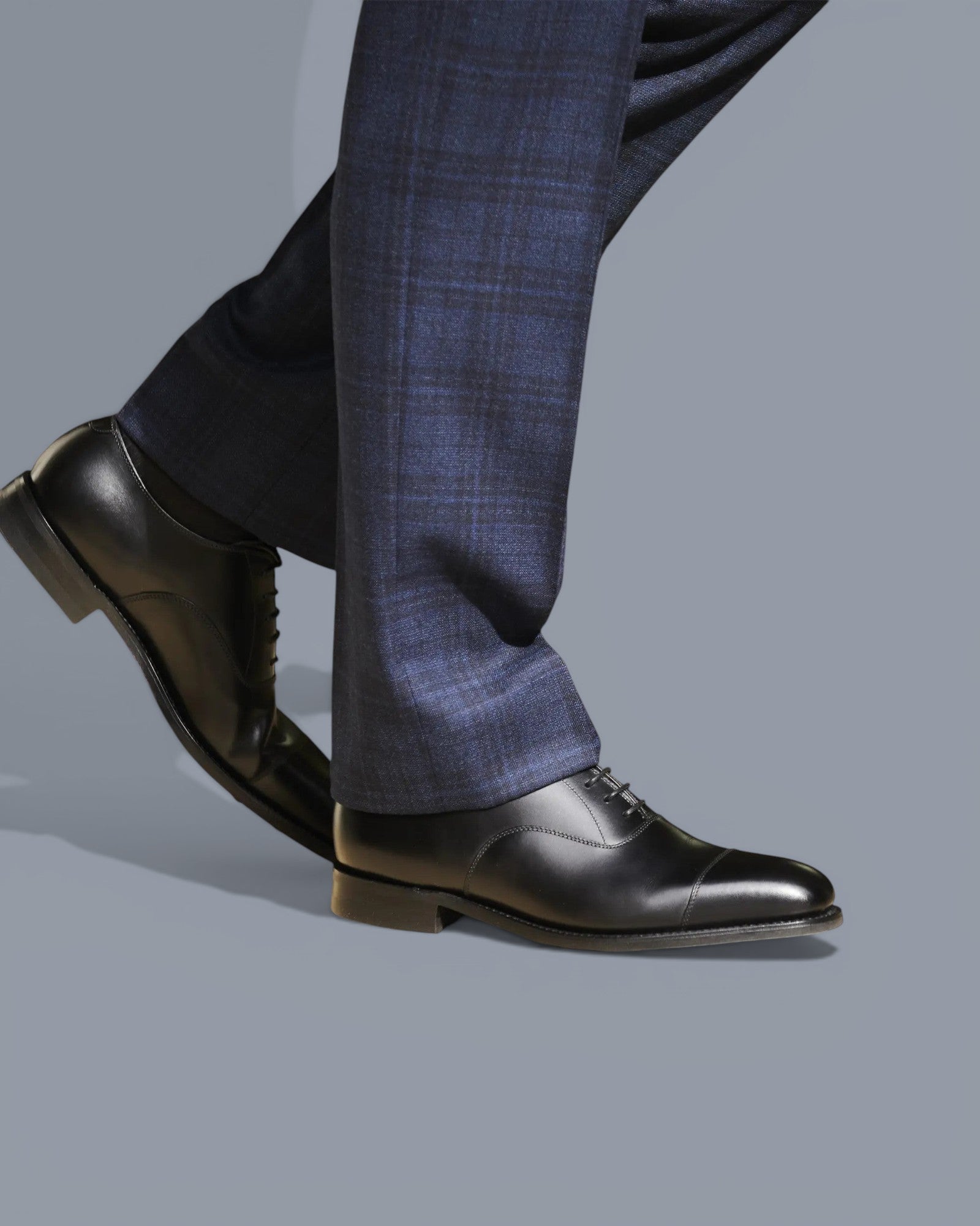 Loake Aldwych Black F Fit Leather Sole