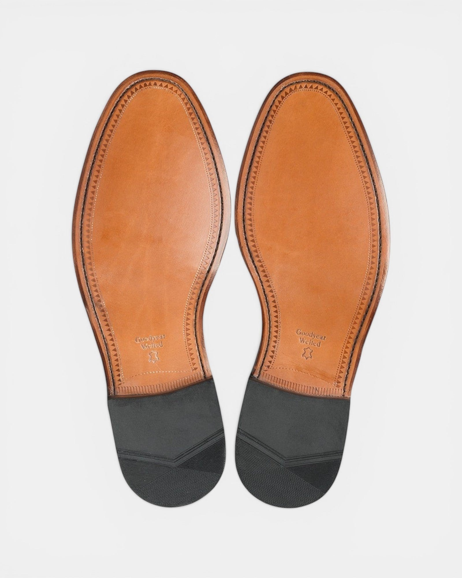 Loake 200 Black Cap Toe Oxford Shoes Sole Detail
