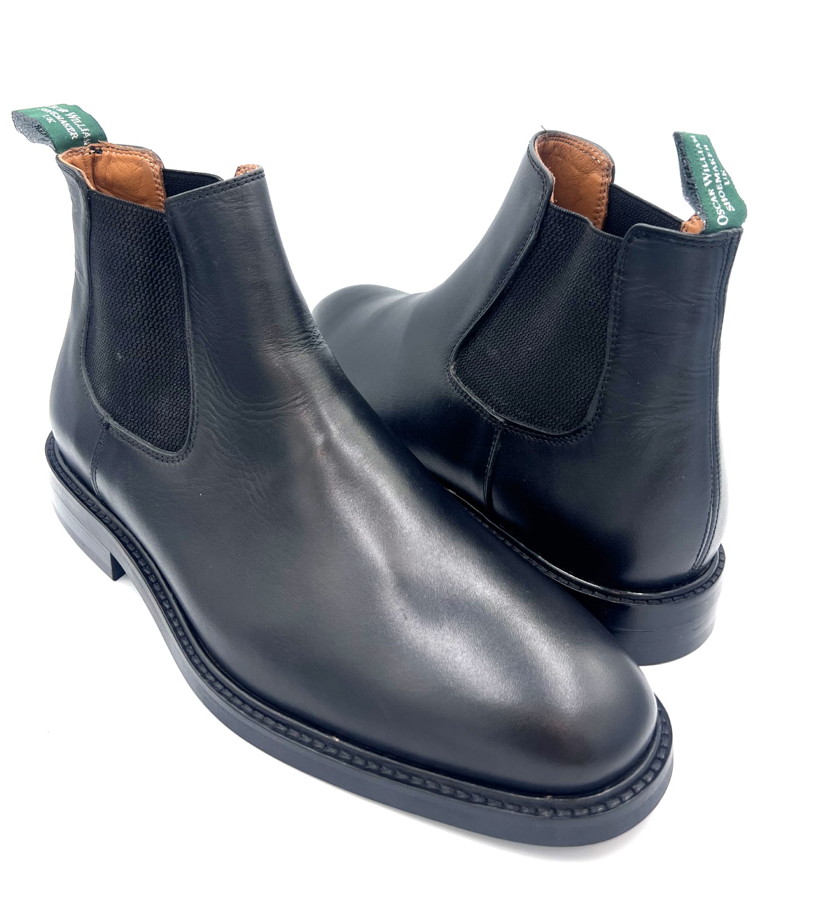 Oscar William Classic Black Chelsea Boots – Rubber Studded Sole