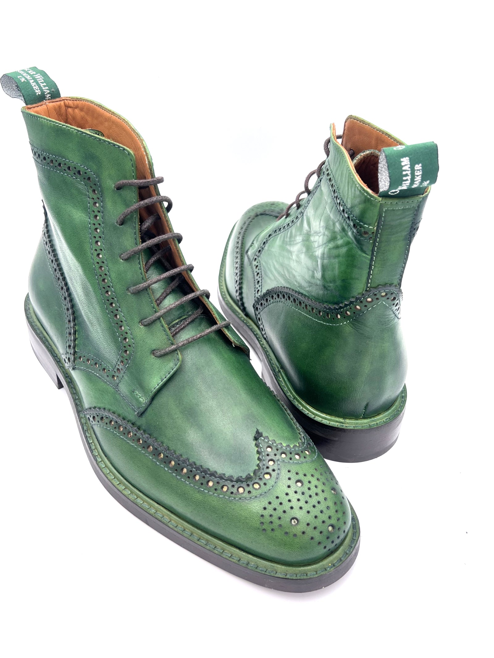 Oscar William Green Patina Brogues – Savile Row Inspired British Elegance