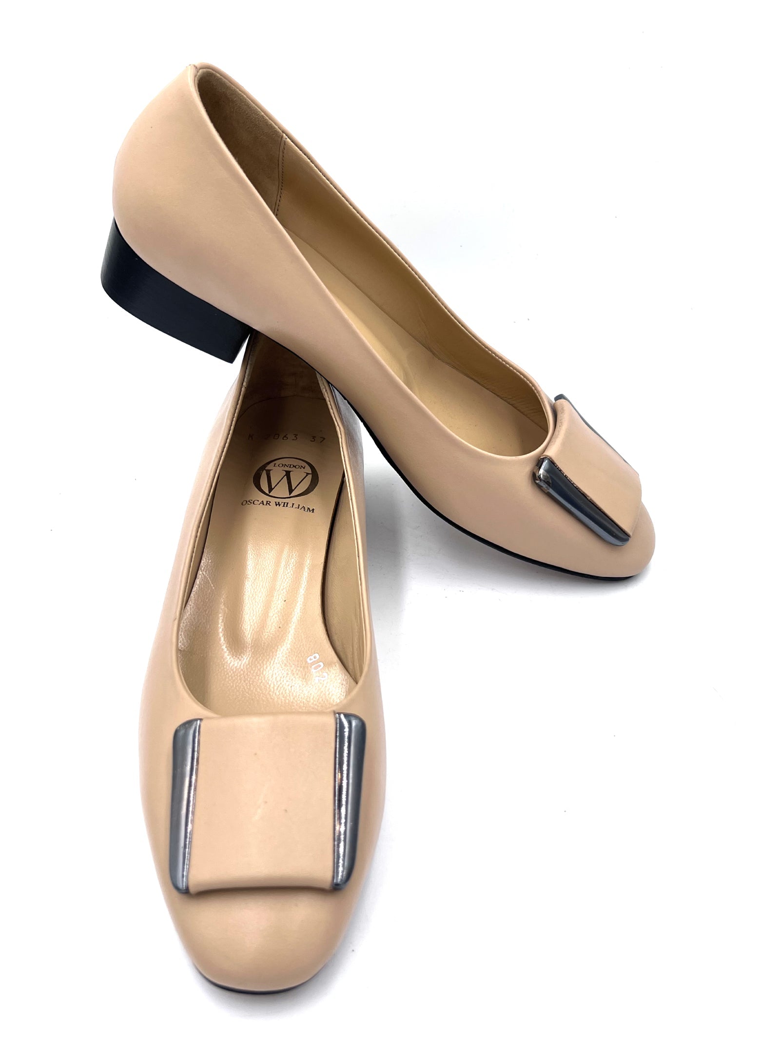 Oscar William Women’s Beige Leather Shoes with Buckle