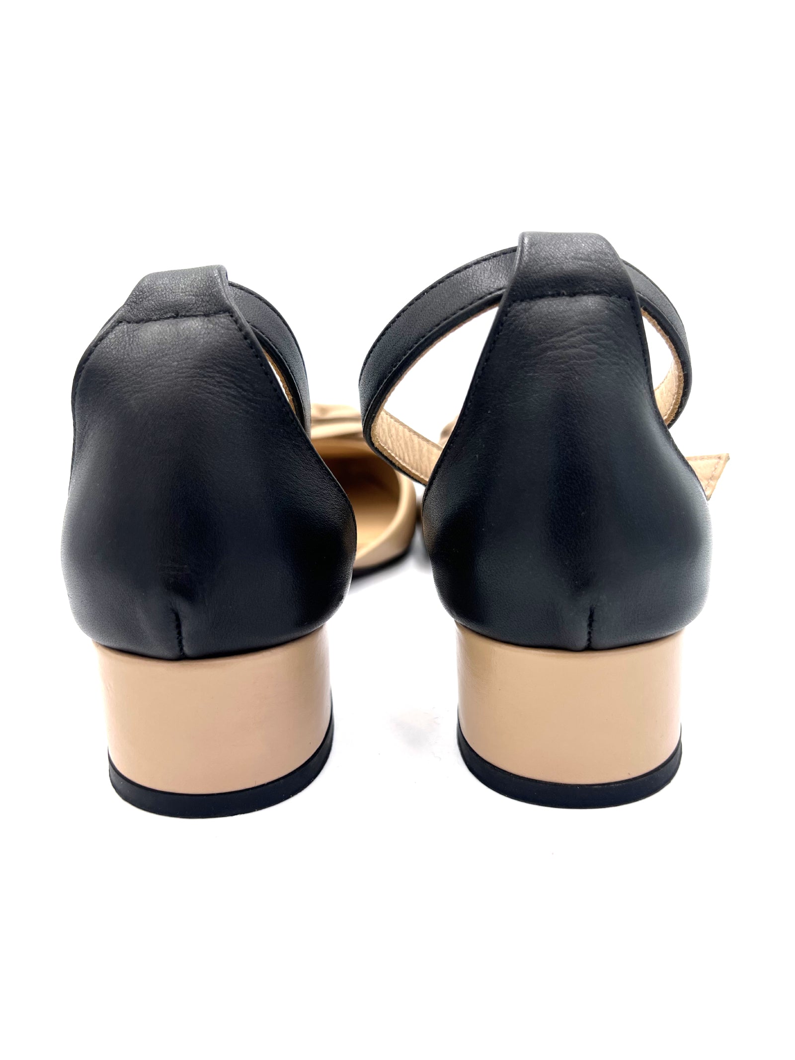 Oscar William Floral Pointed Pump – Beige & Black