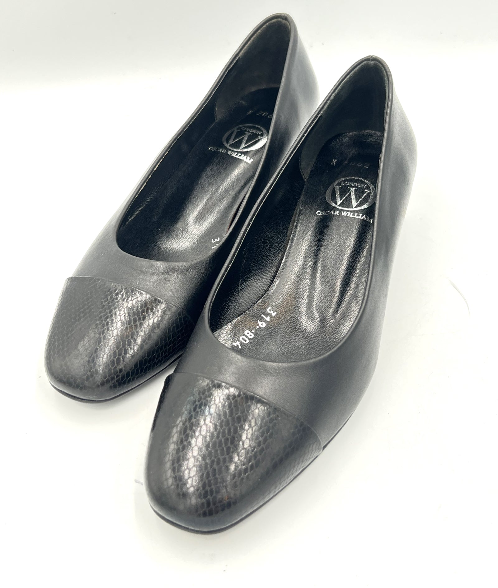 Oscar William Pump – High Shine Toe | Leather Sole